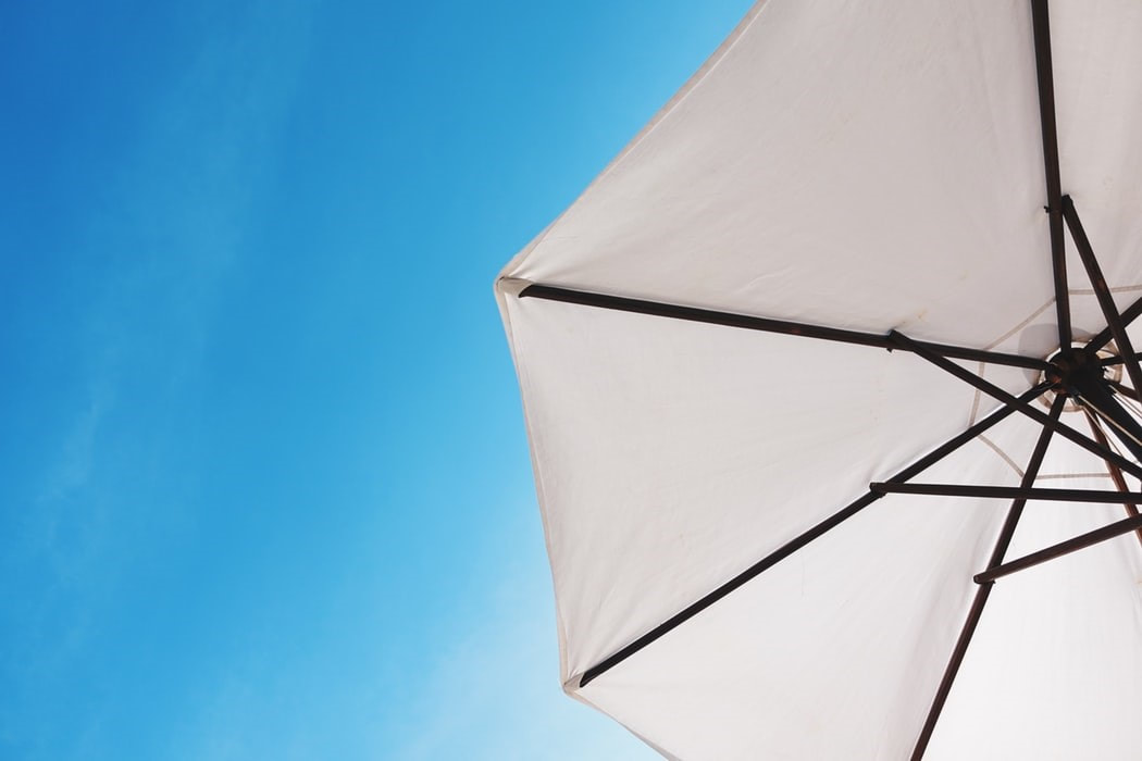 Imagen detalle de parasol en Estepona