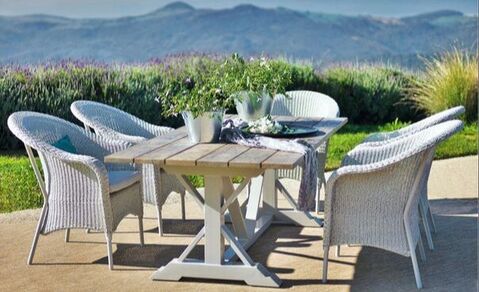 Conjunto de muebles de teka para jardin en Marbella